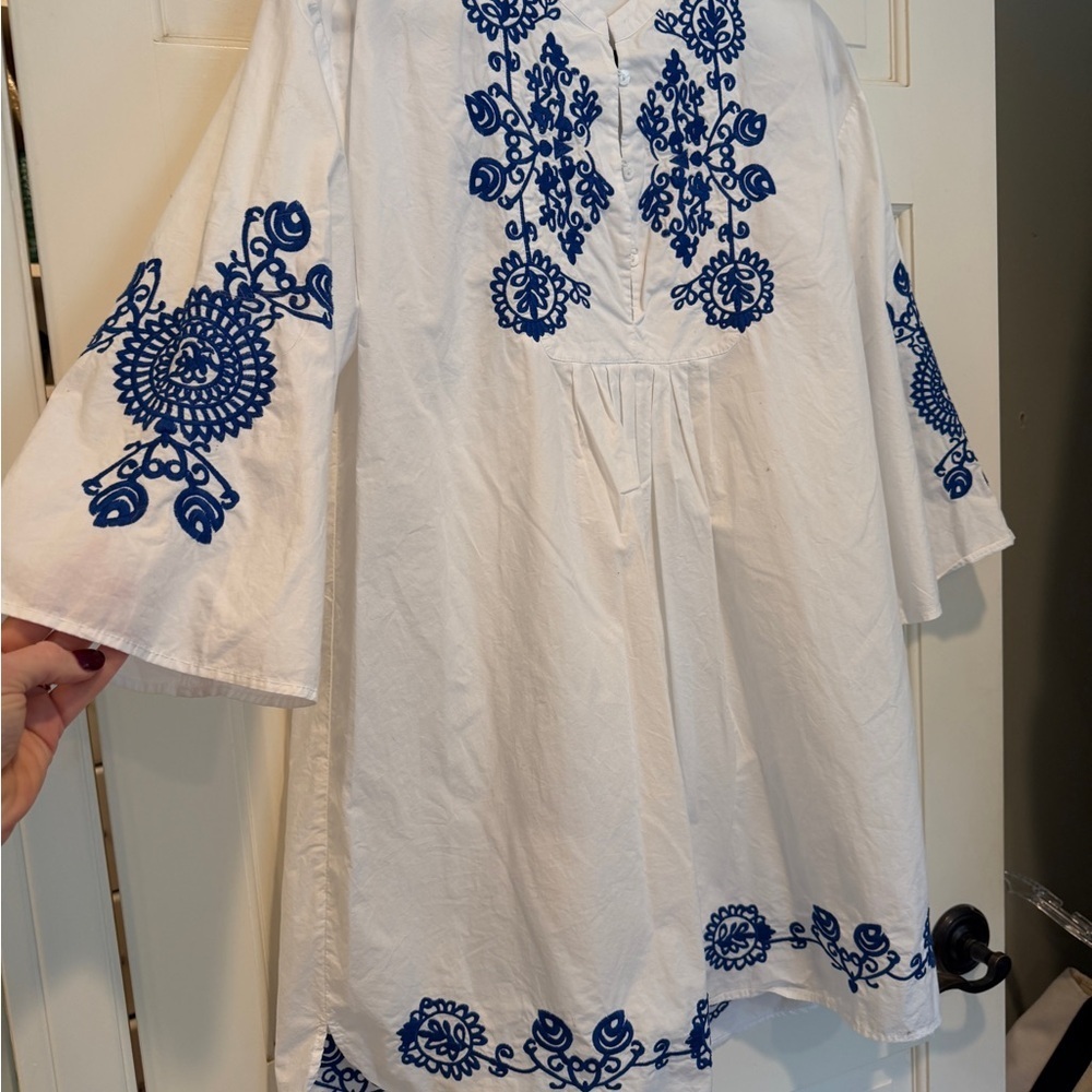 White Zara Tunic Dress with Blue Embroidery - Picture 2 of 4